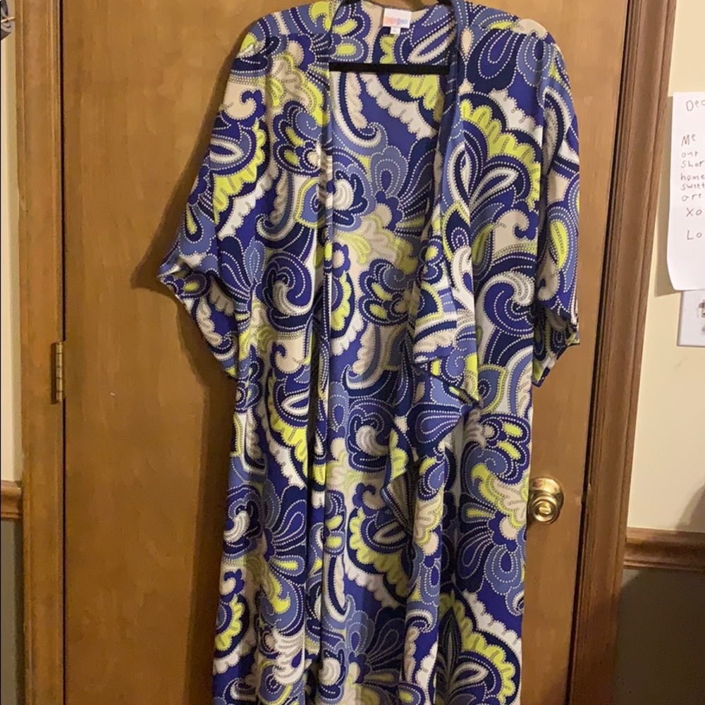 LuLaRoe large Shirley